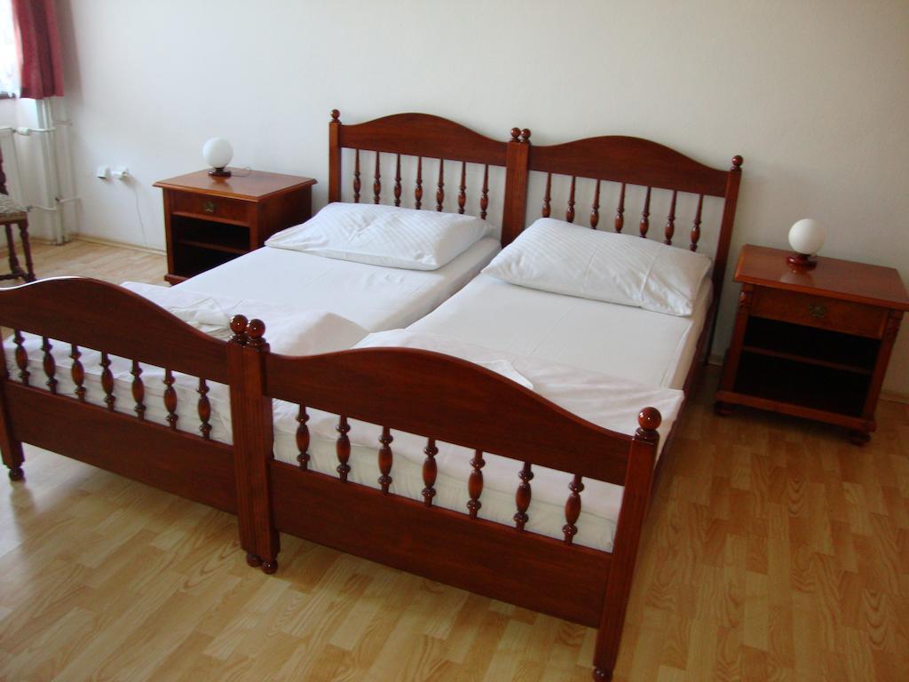 Penzion Aviatik Caslav Room photo